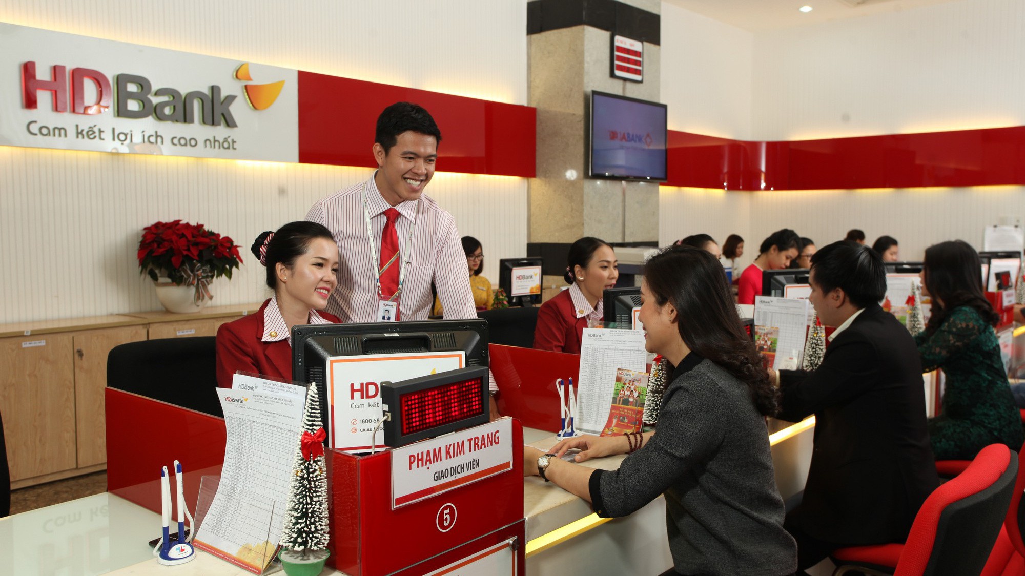 HDBank sẽ tiếp tục hoàn thiện danh mục sản phẩm dịch vụ để đáp ứng tất cả những nhu cầu ngày càng cao của cộng đồng doanh nghiệp trên cả nước.