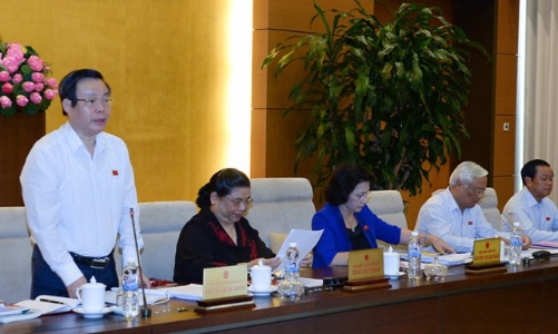 Dùng tiền ngân sách, “không thể liên tục rút kinh nghiệm”