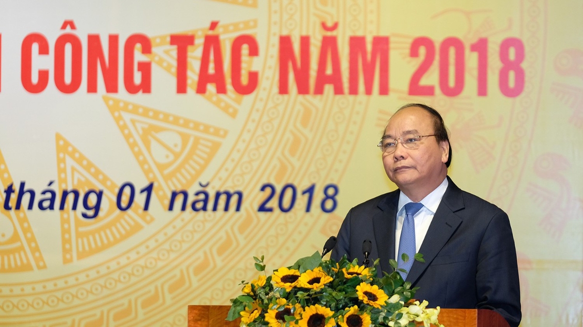 Thủ tướng: Ngành thống kê vẫn còn bỏ sót nhiều trong tính giá trị GDP, nhất là kinh tế không chính thức, cần khắc phục trong năm 2018.