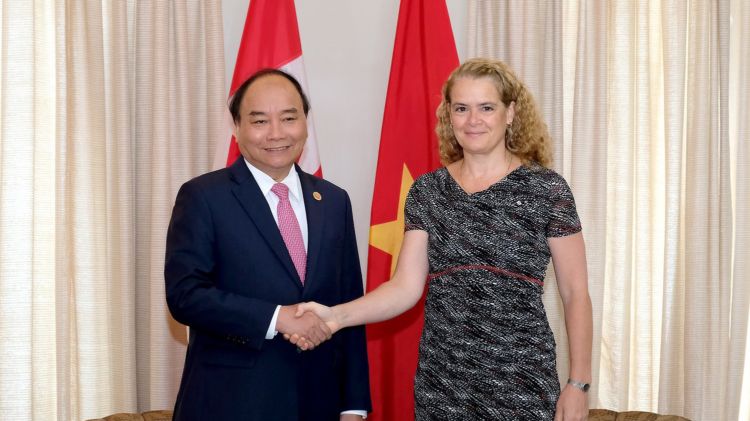Thủ tướng Nguyễn Xuân Phúc hội kiến với Toàn quyền Canada Julie Payette, ngày 8/6.