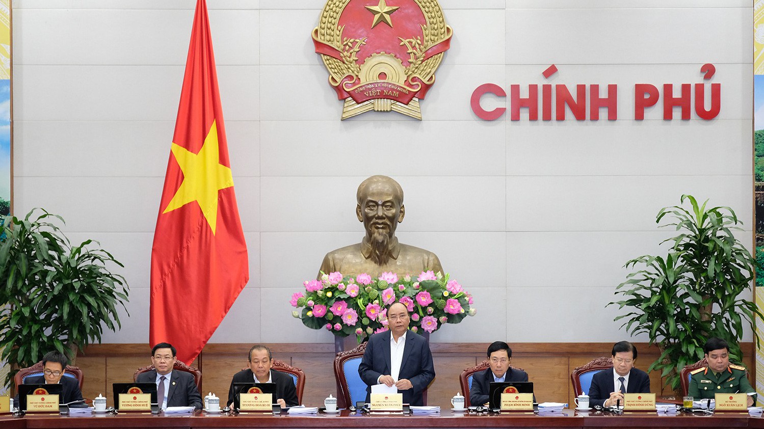 Thủ tướng nhấn mạnh "trì trệ là một vấn đề mà chúng ta cần phải lên án". 