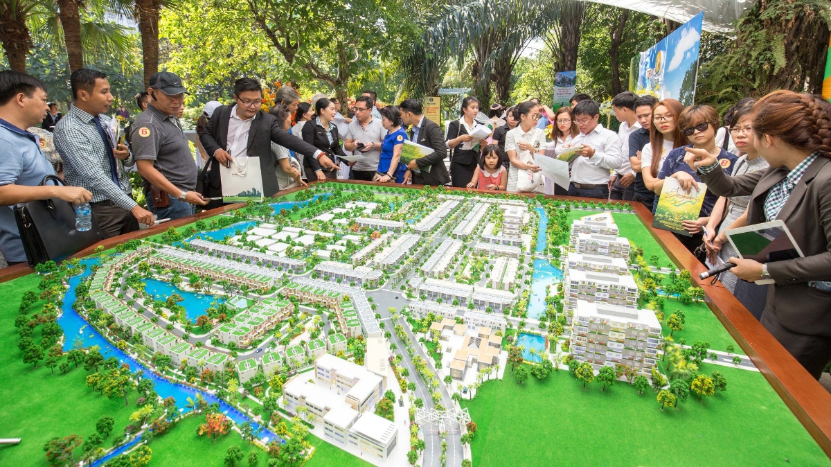 Dragon Village với những tiêu chuẩn thiết kế theo chuẩn mực quốc tế, được đầu tư xây dựng bài bản và được quản lý vận hành chuyên nghiệp đang rất thu hút khách hàng.