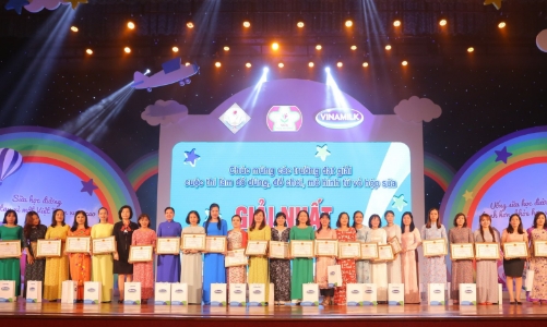 Tưng bừng ngày hội sữa học đường Đà Nẵng