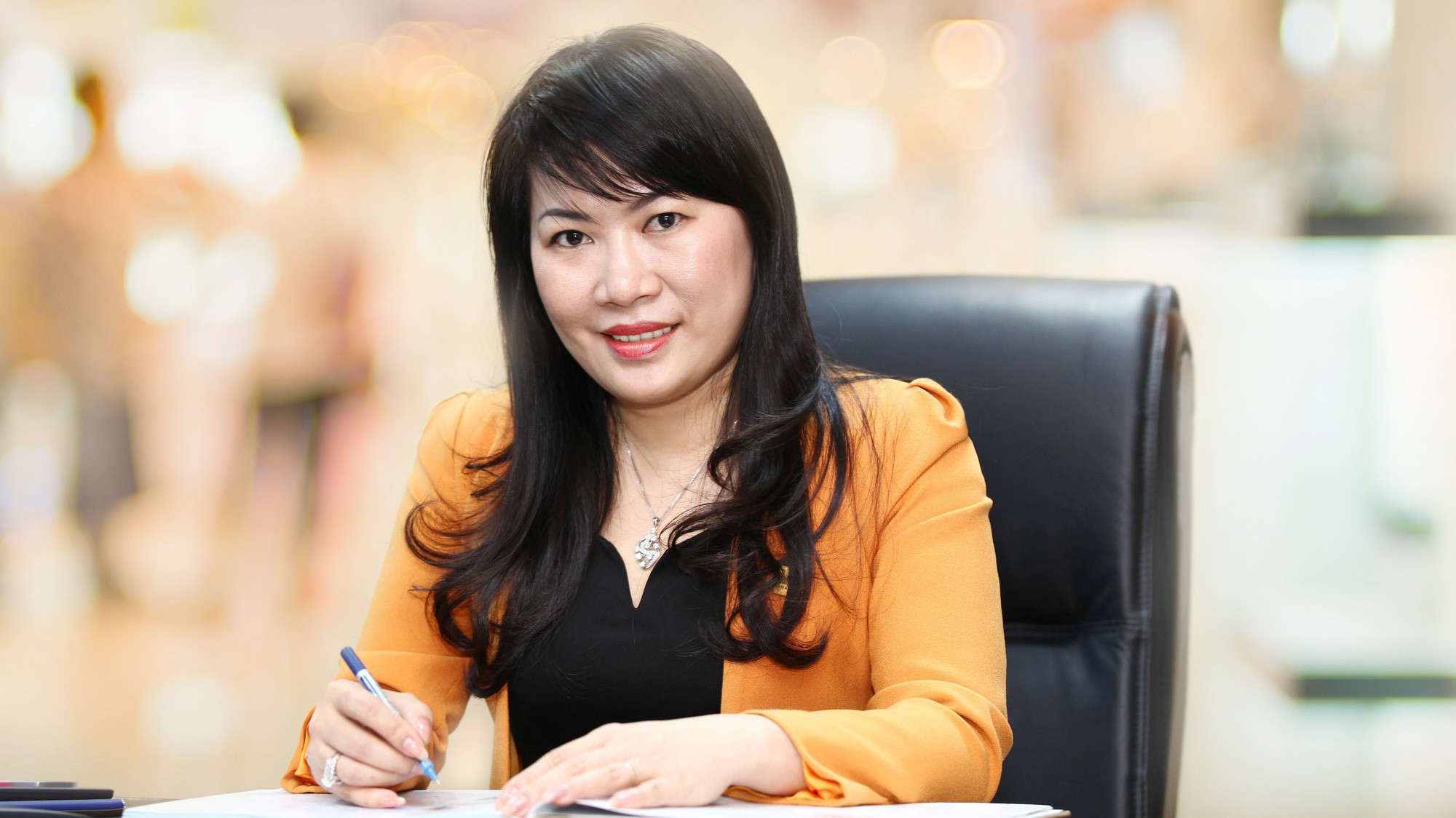 Trong quá trình công tác, bà Tú đã góp phần quan trọng vào công cuộc tái cấu trúc và nâng cao năng lực cạnh tranh cho thương hiệu Nam A Bank.