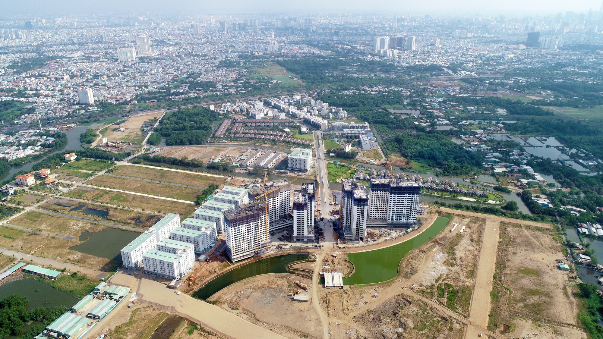 Flora Mizuki là dự án thành phần thuộc khu đô thị Mizuki Park được Nam Long hợp tác đồng phát triển với hai đối tác Nhật Bản.