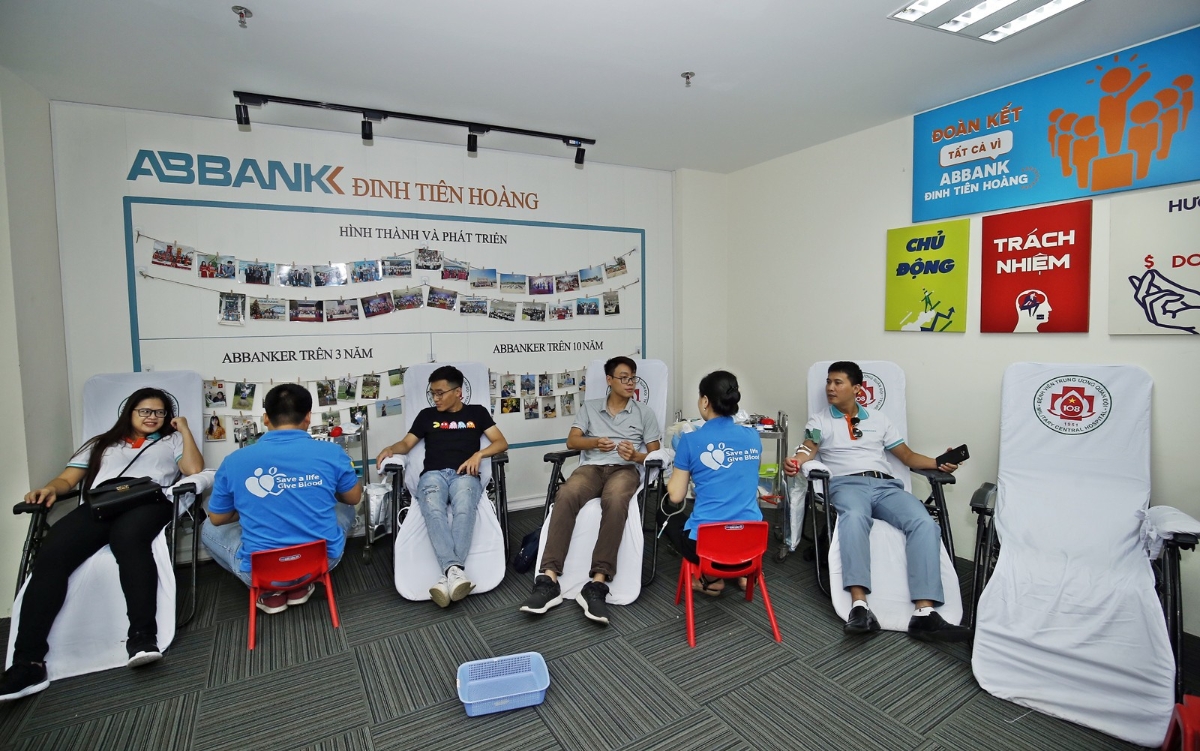 HM 2019-CBNV ABBANK hiến máu