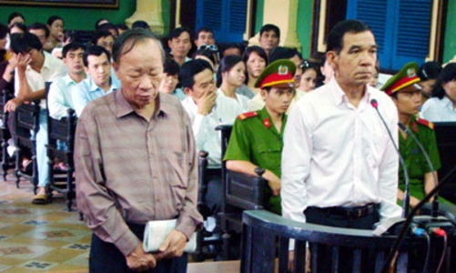 Cán bộ nộp lại quà tặng: Năm nay mới thống kê được