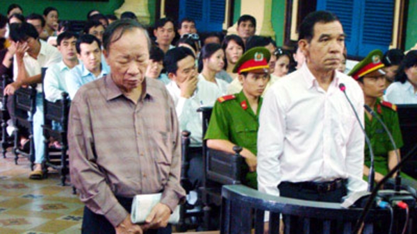 Cán bộ nộp lại quà tặng: Năm nay mới thống kê được