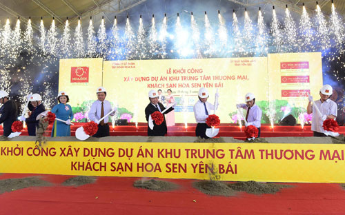 Dự án khu trung tâm thương mại, khách sạn Hoa Sen Yên Bái do Công ty Cổ phần Hoa Sen Yên Bái làm chủ đầu tư.