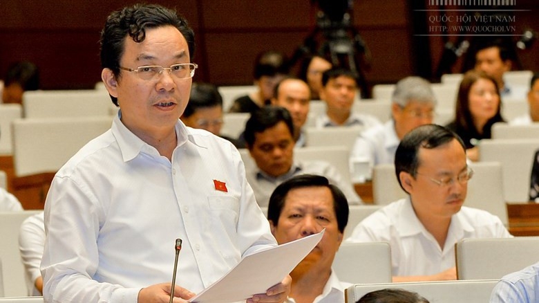 Đại biểu Hoàng Văn Cường (Hà Nội) phát biểu tại hội trường. 