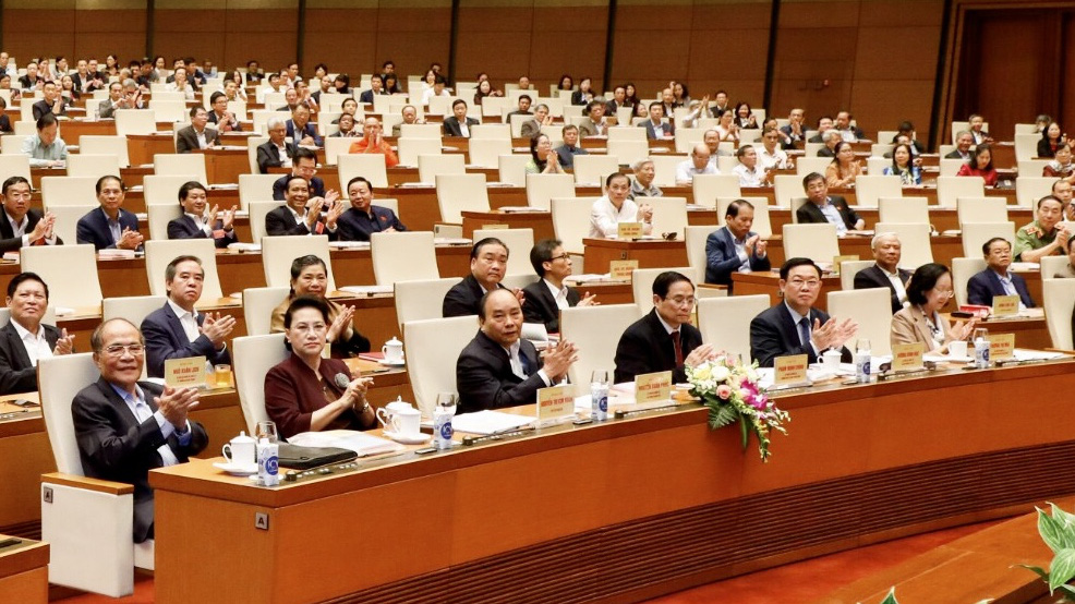 Các đồng chí lãnh đạo, nguyên lãnh đạo Đảng, Nhà nước, lãnh đạo bộ ngành Trung ương, địa phương dự hội nghị tại điểm cầu chính tại Phòng họp Diên Hồng, Nhà Quốc hội, Thủ đô Hà Nội - Ảnh: VGP