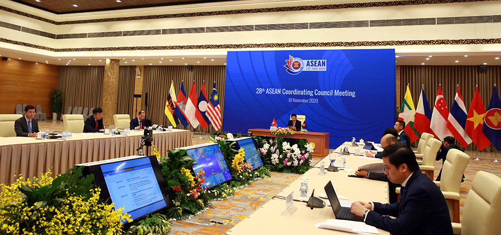 Phó Thủ tướng Phạm Bình Minh chủ trì Hội nghị lần thứ 28 Hội đồng Điều phối ASEAN - Ảnh VGP.