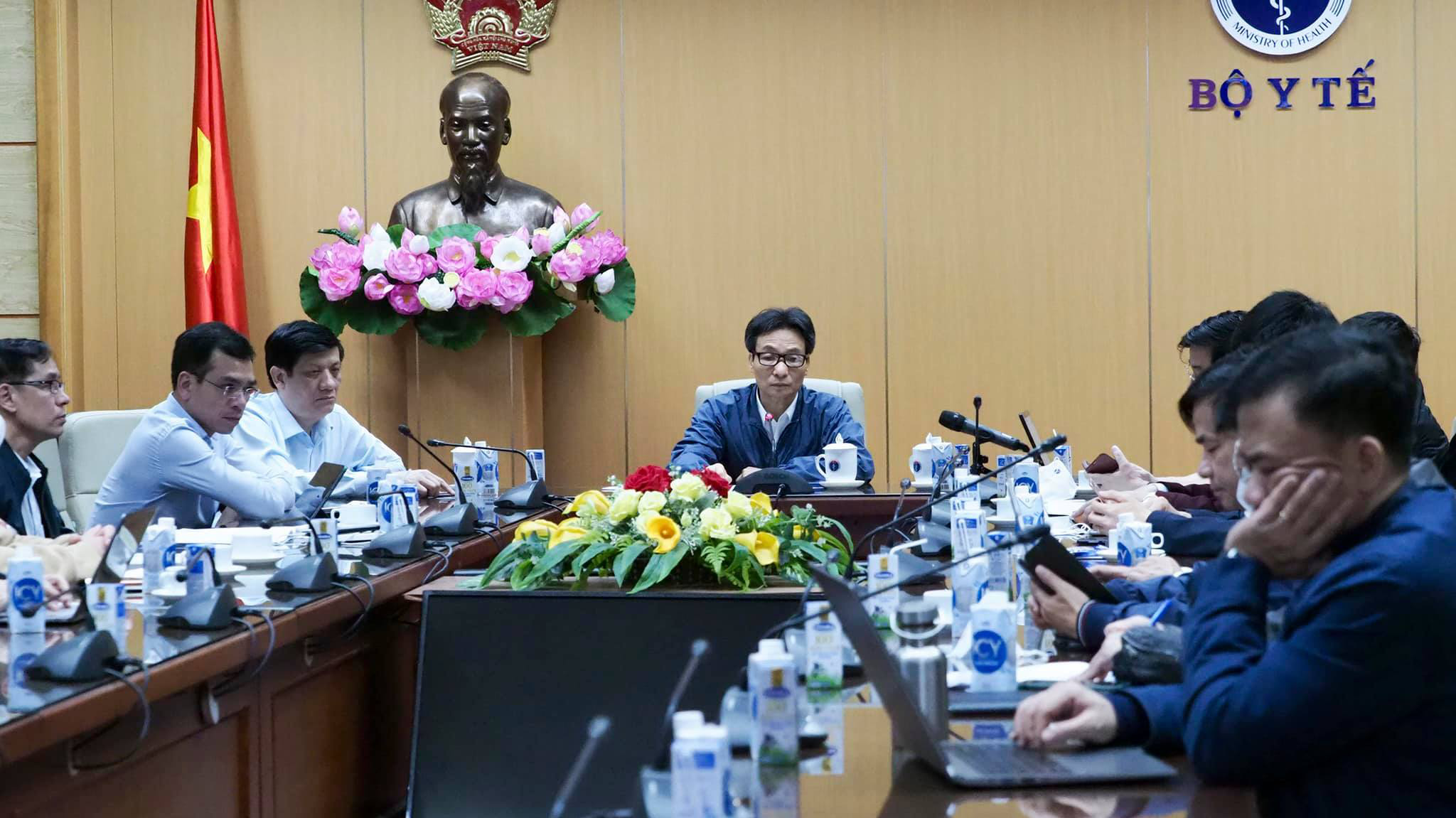 Cuộc họp khẩn trực tuyến giữa Thường trực Ban chỉ đạo quốc gia phòng, chống dịch Covid-19 với Hải Dương và Quảng Ninh.