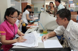 Cải cách, đơn giản hóa thủ tục hành chính vẫn là yêu cầu hàng đầu trong cải thiện môi trường kinh doanh quốc gia và các địa phương.