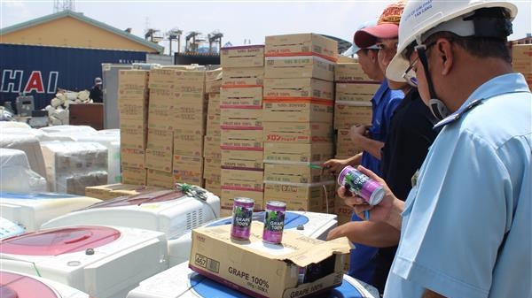 Tài sản bị tịch thu theo quy định của pháp luật như tang vật, phương tiện vi phạm hành chính bị tịch thu...sẽ thuộc sở hữu toàn dân.