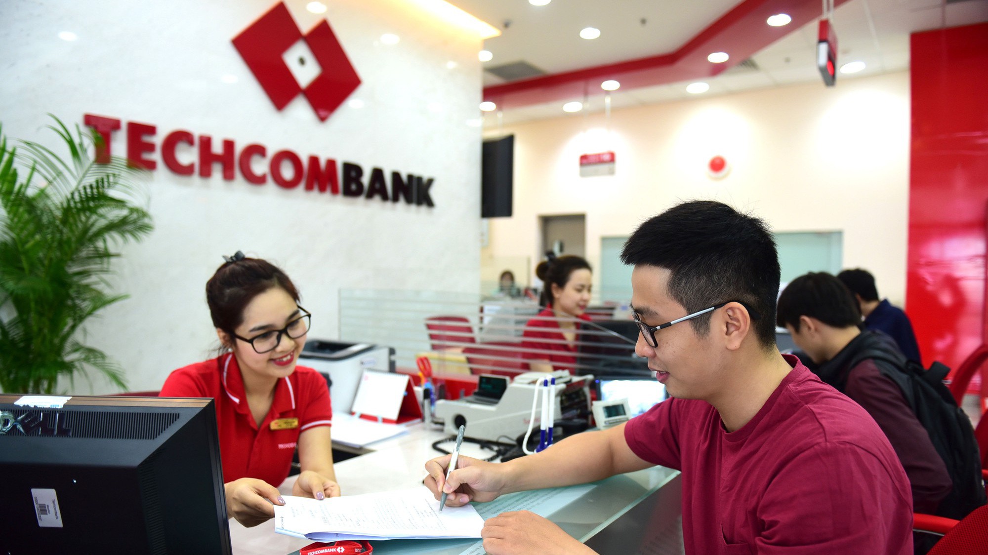 Techcombank tự hào đem lại hành trình trải nghiệm và những giá trị lớn cho khách hàng. 