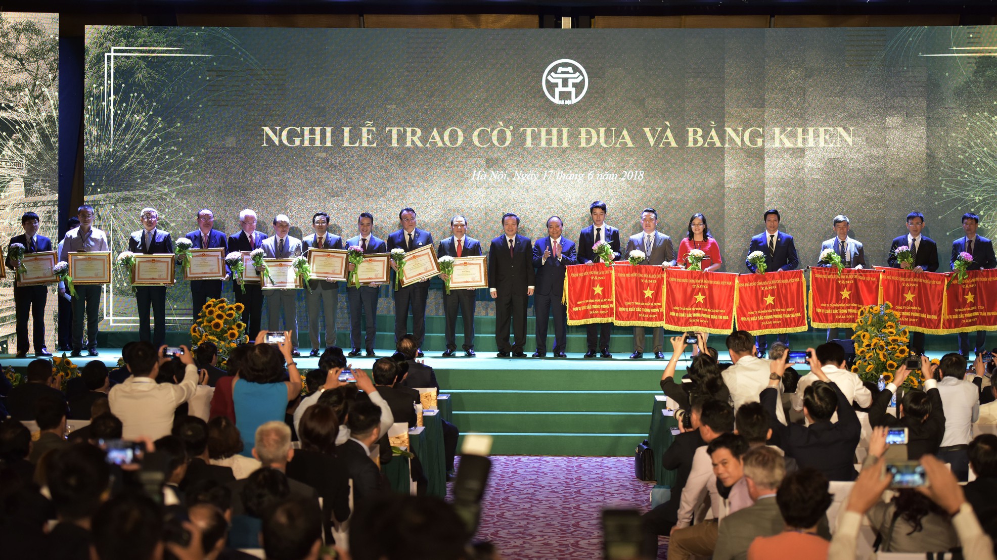 Đây là sự ghi nhận của Chính phủ trước những nỗ lực của Tập đoàn Tân Á Đại Thành trong sự nghiệp phát triển kinh tế và an sinh xã hội. 