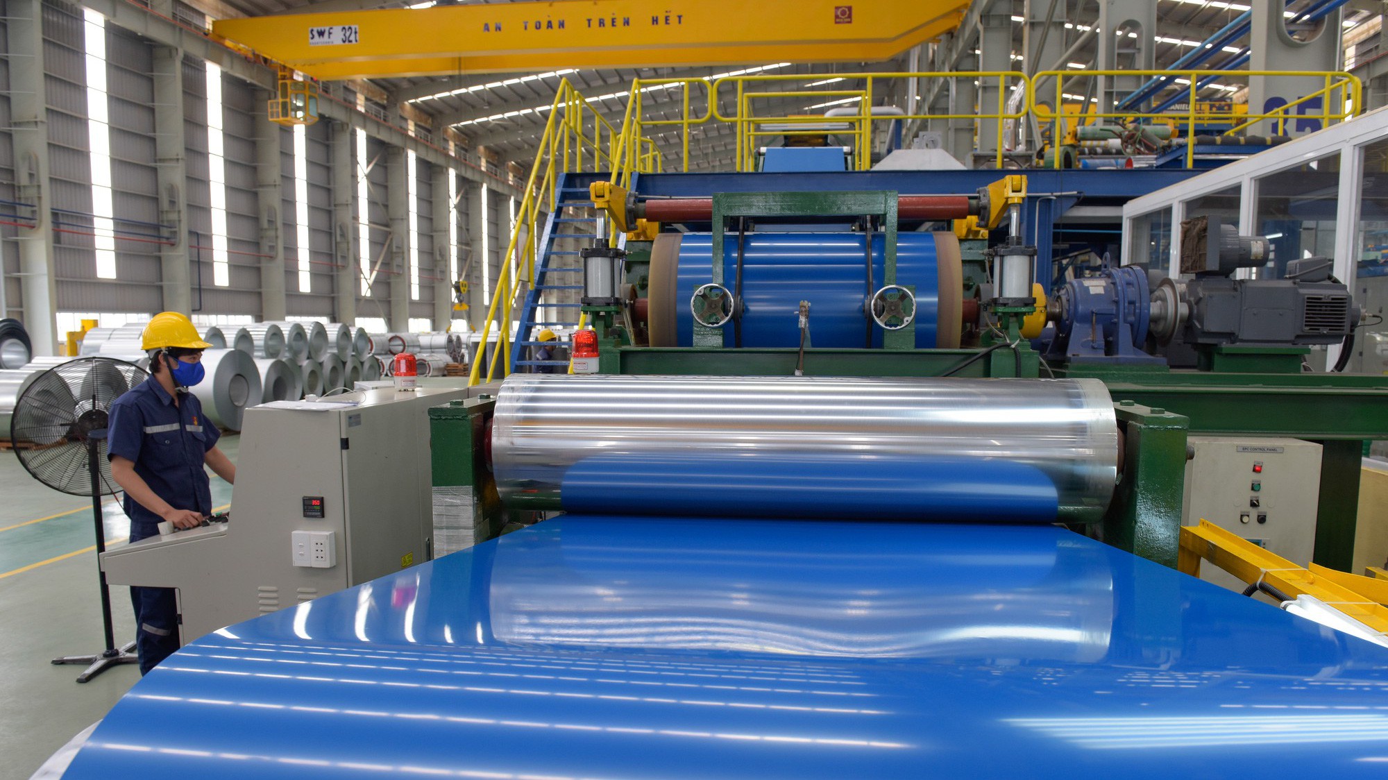 Mức thuế chống bán phá giá tạm thời được áp dụng cho 20 doanh nghiệp xuất khẩu thép phủ màu của Trung Quốc là từ 3,45% đến 34,27% và 3 doanh nghiệp của Hàn Quốc là từ 4,48% đến 19,25%.