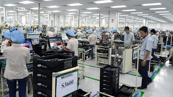 Kim ngạch nhập khẩu điện thoại, linh kiện điện tử, máy tính và linh kiện cũng giảm lần lượt 11,6% và 9,5%.