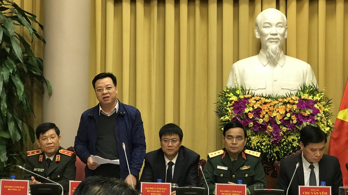 Phó Vụ trưởng vụ Pháp chế (Thanh tra Chính phủ) Nguyễn Tiến Anh trả lời báo chí tại cuộc họp báo 