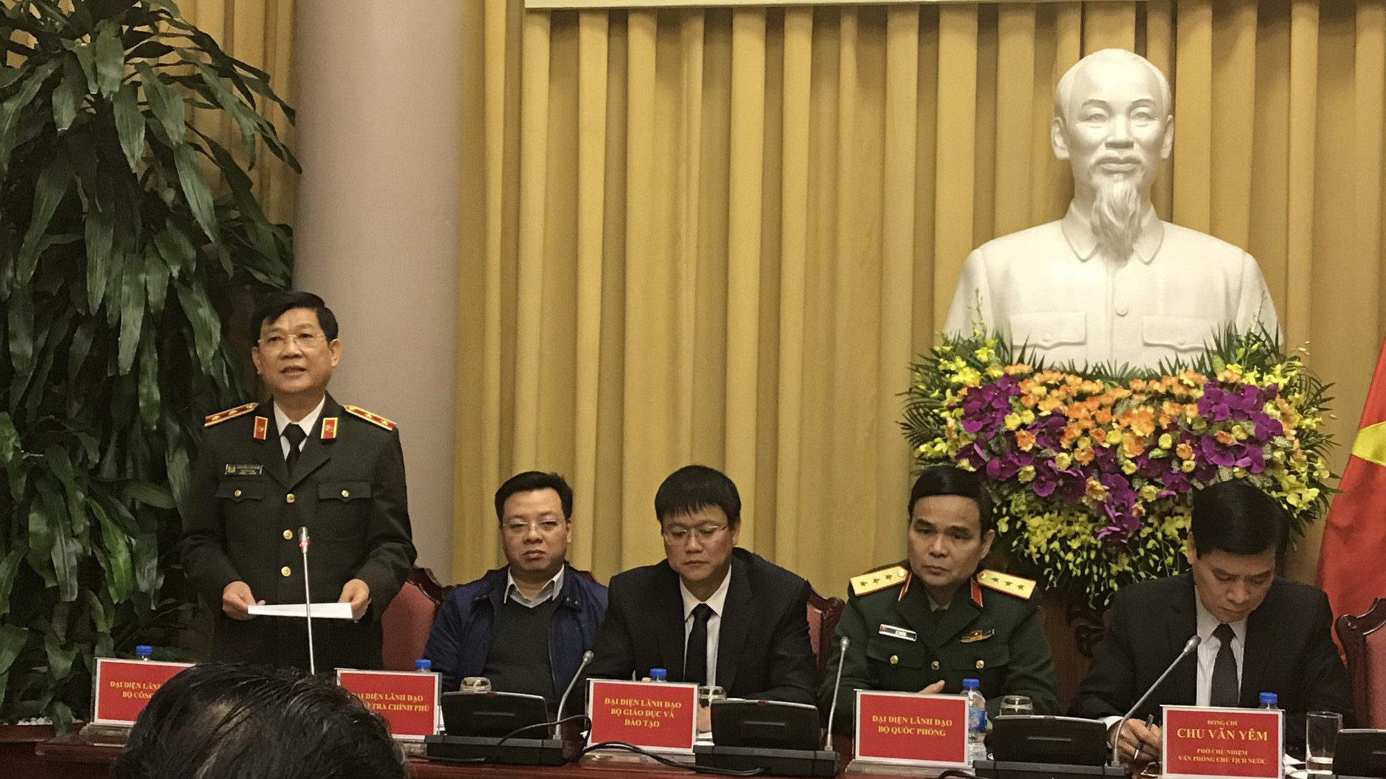 Thứ trưởng Bộ Công an Nguyễn Văn Sơn tại buổi họp báo 