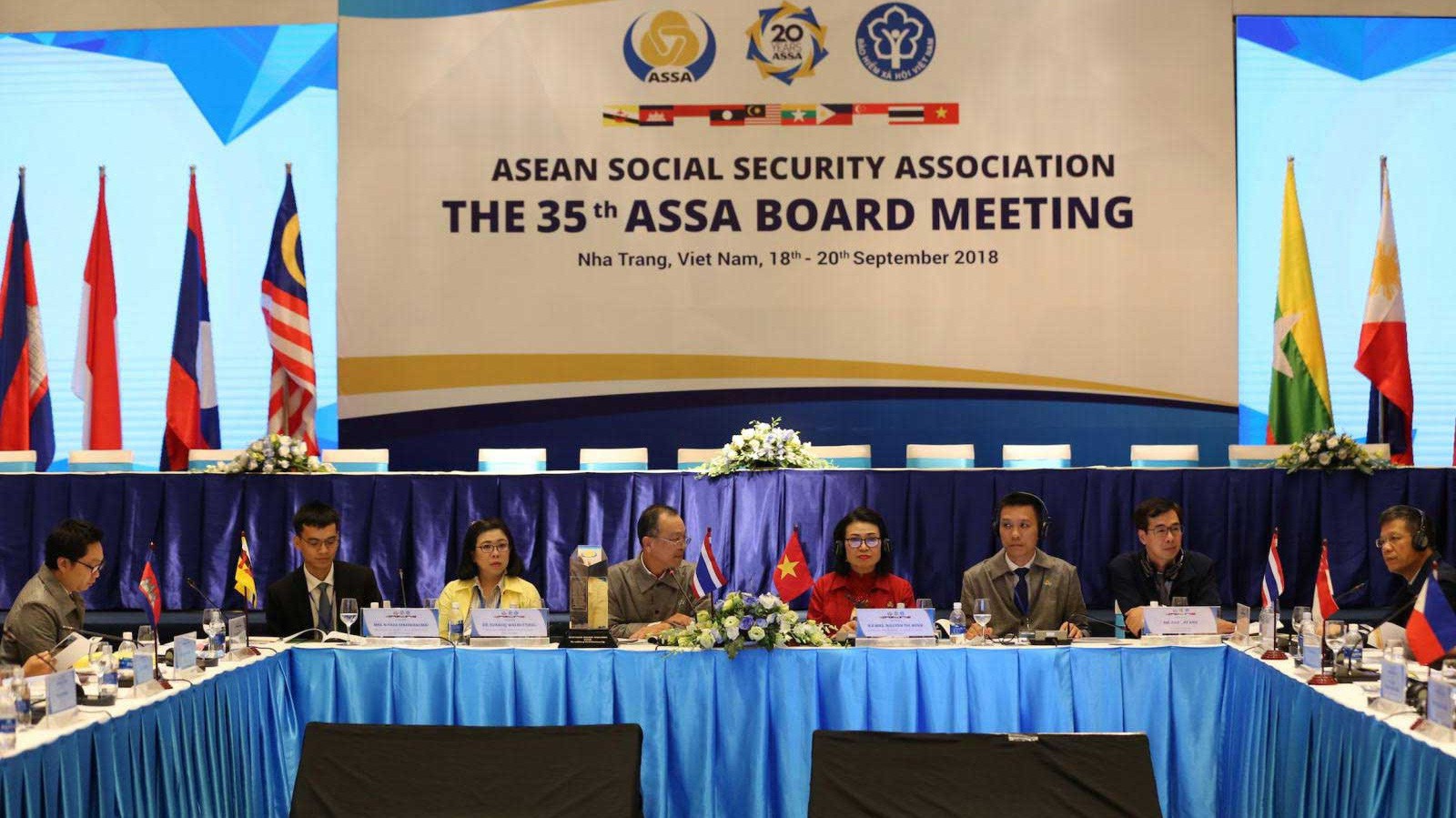 Các nước ASEAN cần ký kết các thỏa thuận song phương, đa phương để bảo đảm an sinh xã hội cho lao động di cư .