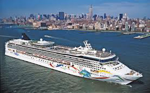 Không chỉ quan tâm đến những hành khách bay, ngay cả những khách hàng 
đang di chuyển trên mặt nước cũng có thể thực hiện dịch vụ chuyển vùng 
quốc tế trên nhiều chuyến tàu biển tại nhiều quốc gia khác nhau.