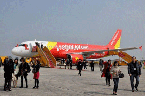 Một tin vui cho du khách là VietJetAir bắt đầu bay Tp. HCM – Nha Trang từ ngày 3/8/2012 cùng với chương trình siêu khuyến mãi với giá vé chỉ từ 19,000 đồng.