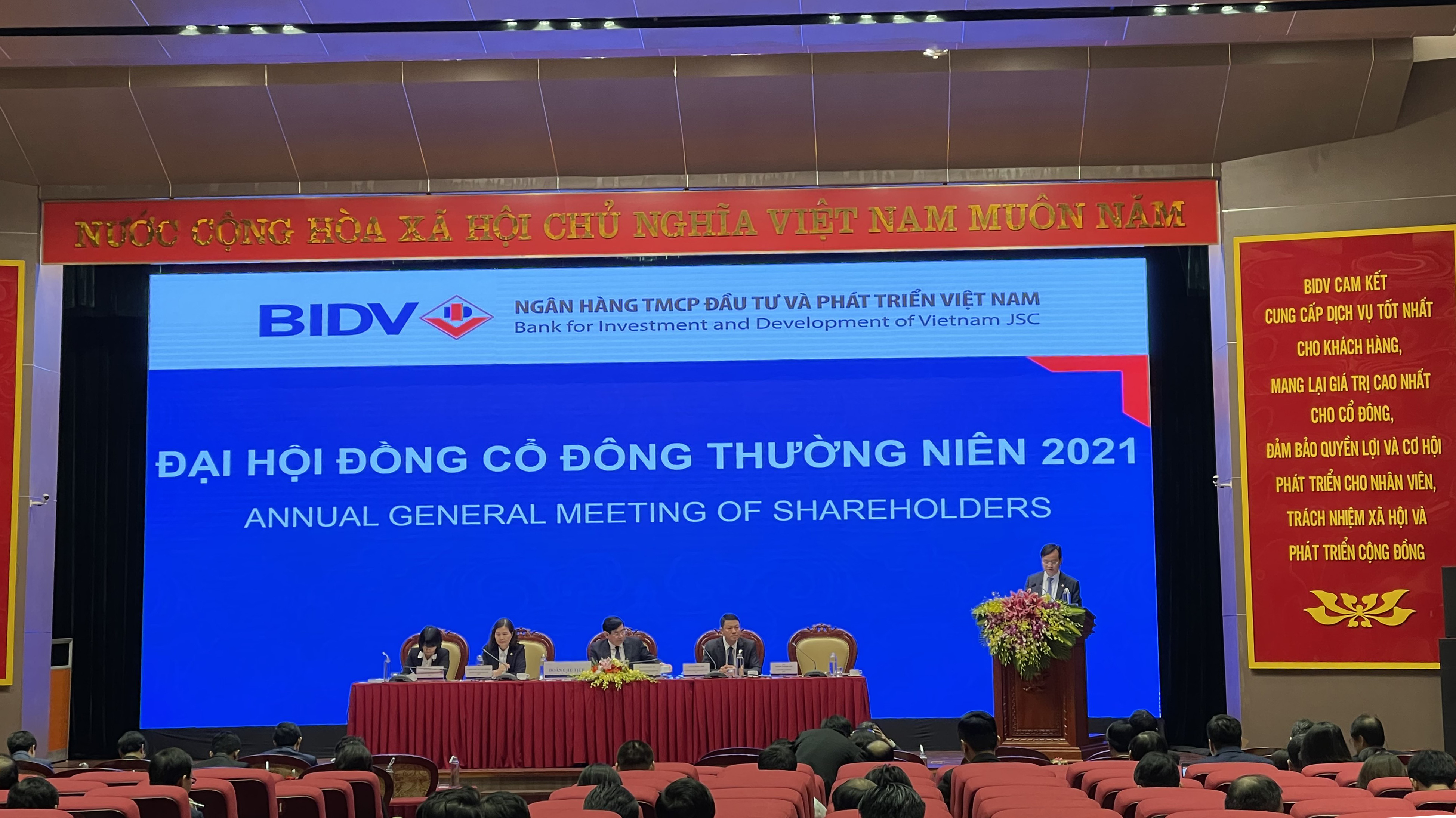 Đại hội đồng cổ đông thường niên năm 2021 của BIDV diễn ra sáng 12/3/2021.