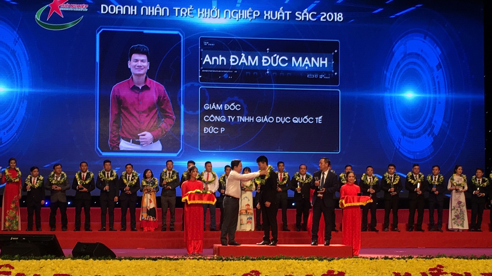 68 doanh nhân được trao danh hiệu doanh nhân trẻ khởi nghiệp xuất sắc 2018 
