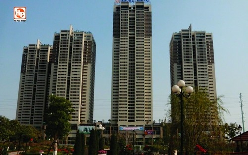 Tòa tháp HP Landmark cao 45 tầng nằm trong tổng thể 4 tòa tháp (3 tòa cao 35 tầng).