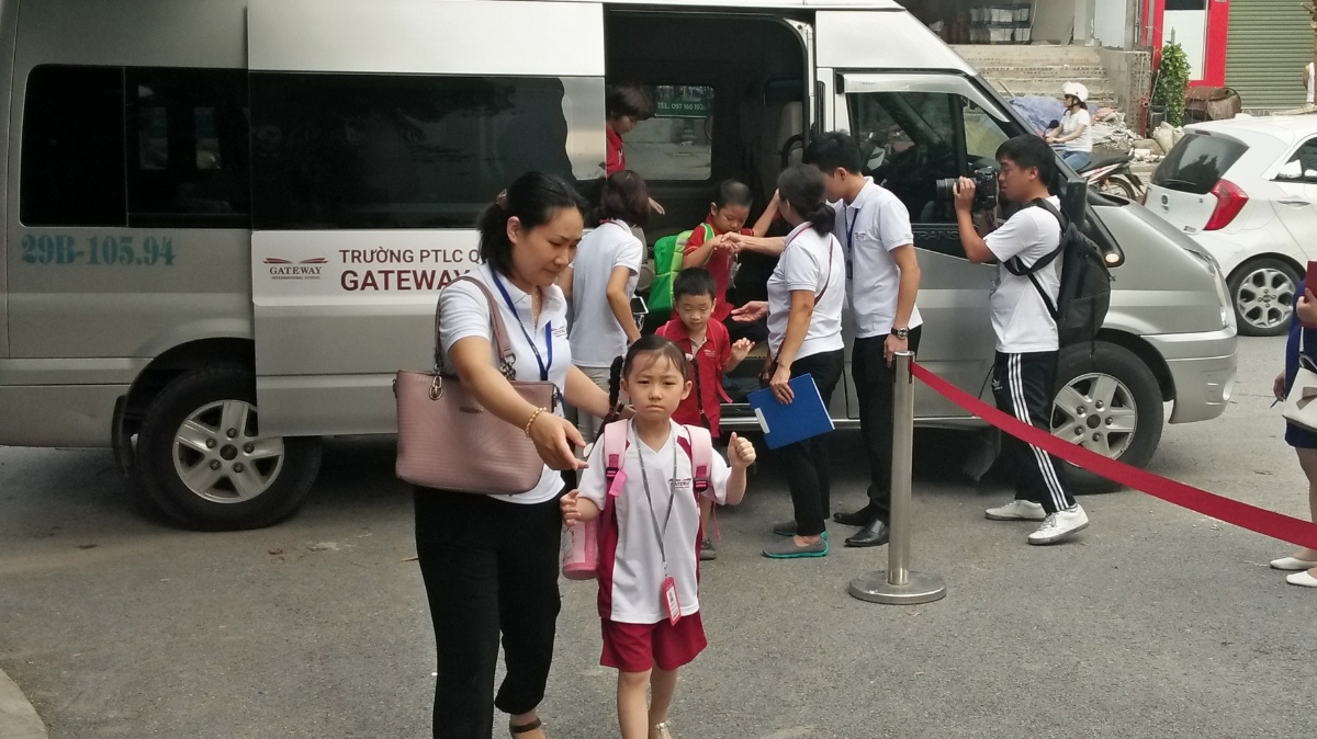 Nhà trường phải phân công nhân viên có kinh nghiệm, có kỹ năng về an toàn giao thông tham gia đưa đón học sinh bằng xe ô tô - Ảnh minh họa - N.Dương.
