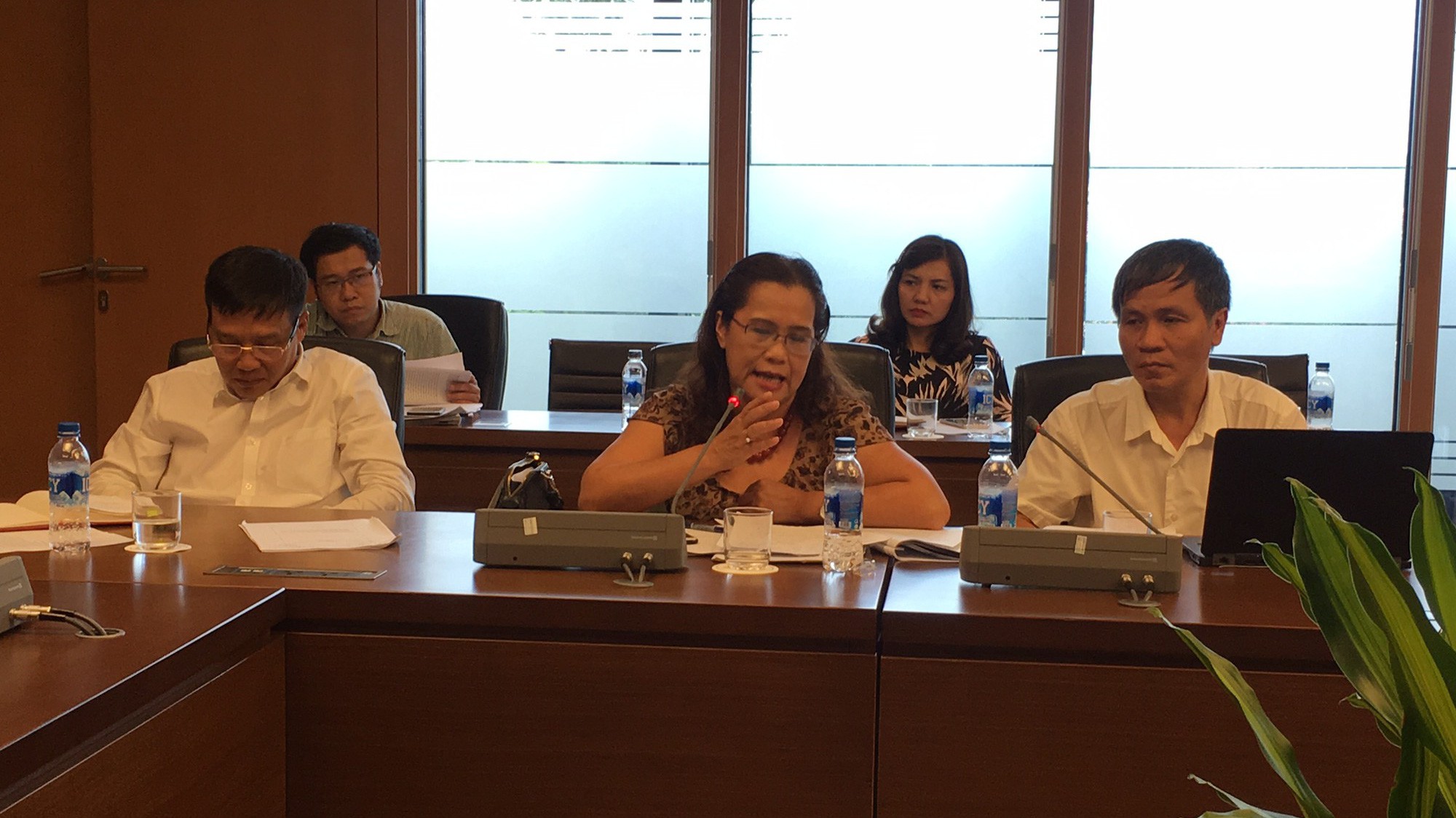 Nguyên Viện trưởng Viện Khoa học lao động, TS. Nguyễn Thị Lan Hương phát biểu tại buổi toạ đàm.