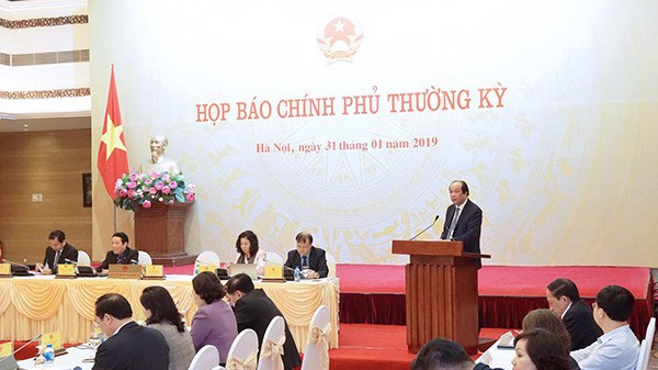 Bộ trưởng - Chủ nhiệm Văn phòng Chính phủ Mai Tiến Dũng chủ trì họp báo.