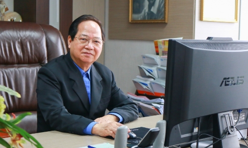 Tham vọng dẫn đầu của ông chủ dây cáp Goldcup
