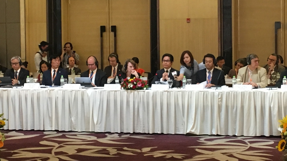 Chủ tịch VCCI Vũ Tiến Lộc phát biểu tại diễn đàn 