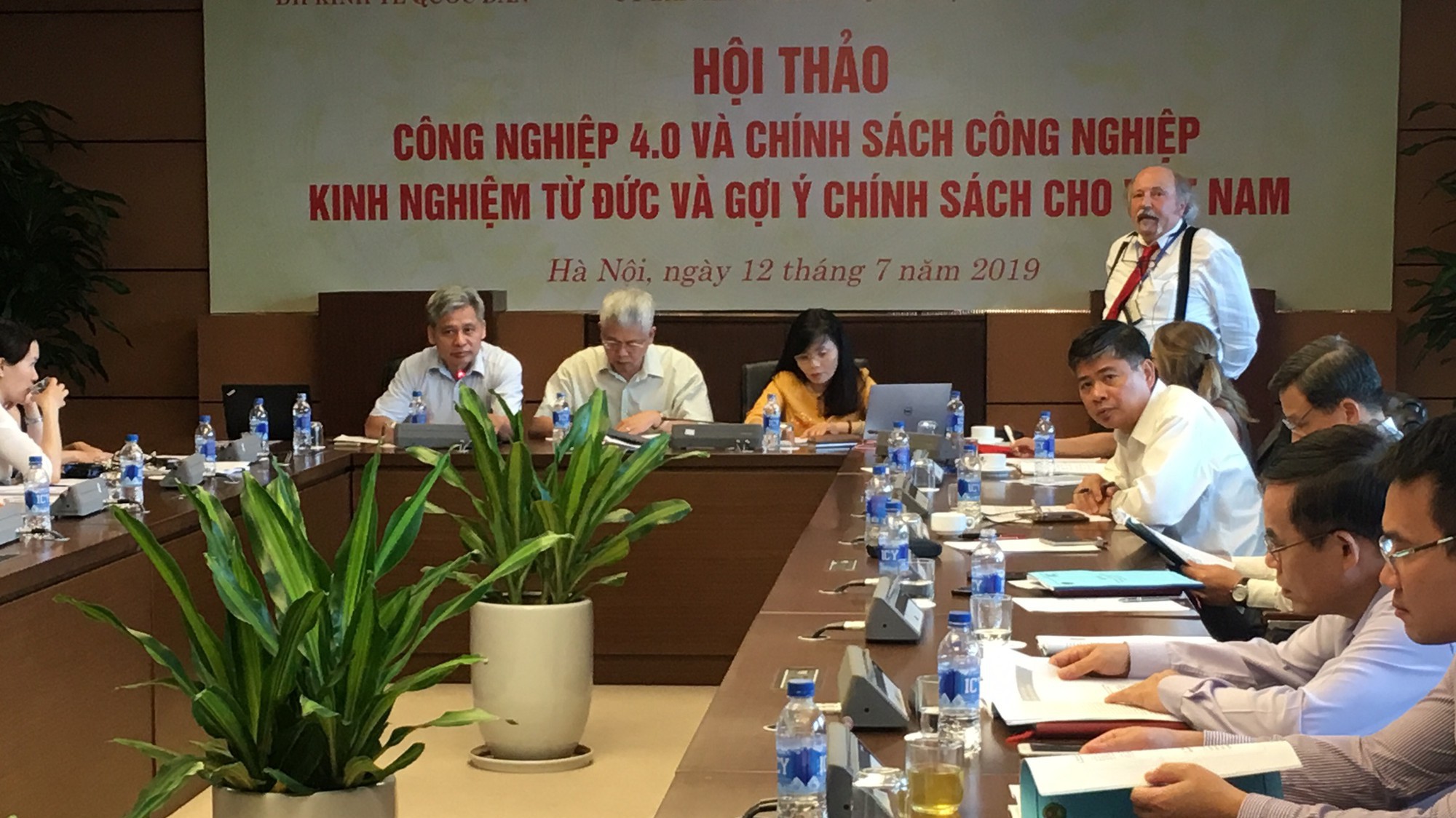 TS. Hansjörg Herr , Đại học Kinh tế và Luật Berlin (Đức) phát biểu tại hội thảo công nghiệp 4.0 và chính sách công nghiệp, kinh nghiệm từ Đức và gợi ý chính sách cho Việt Nam
