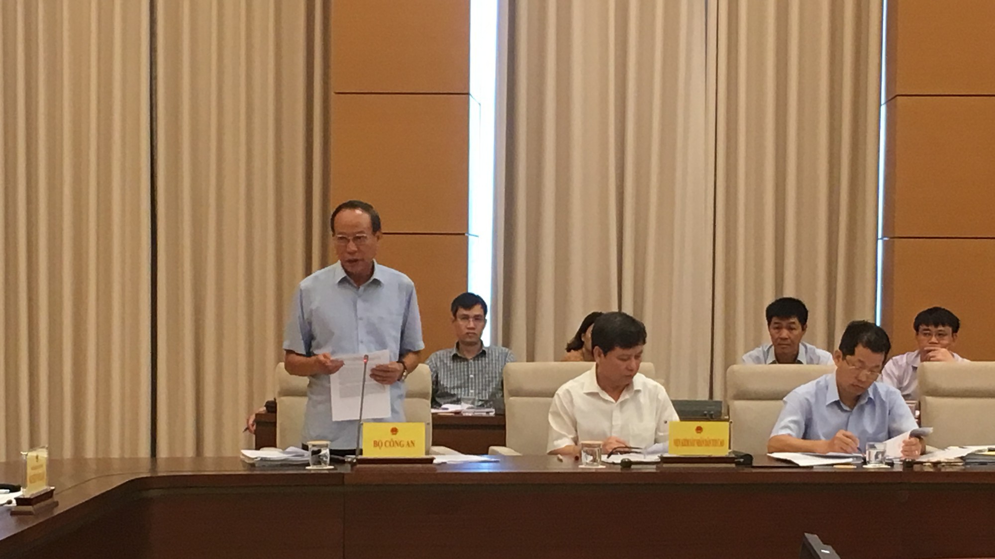 Thứ trưởng Bộ Công an Lê Quý Vương giải trình ý kiến thành viên Uỷ ban Tư pháp 