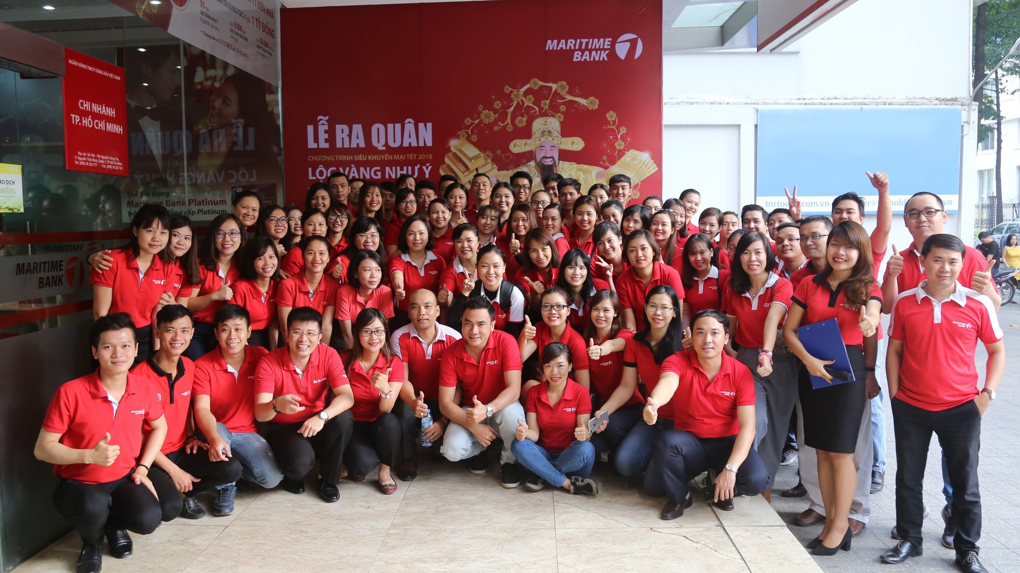 Với chương trình khuyến mãi Tết 2018 của Maritime Bank, khách hàng sẽ có cơ hội trúng giải thưởng Thần tài may mắn trị giá 1 tỷ đồng và gần 40.000 Lộc xuân may mắn khác.