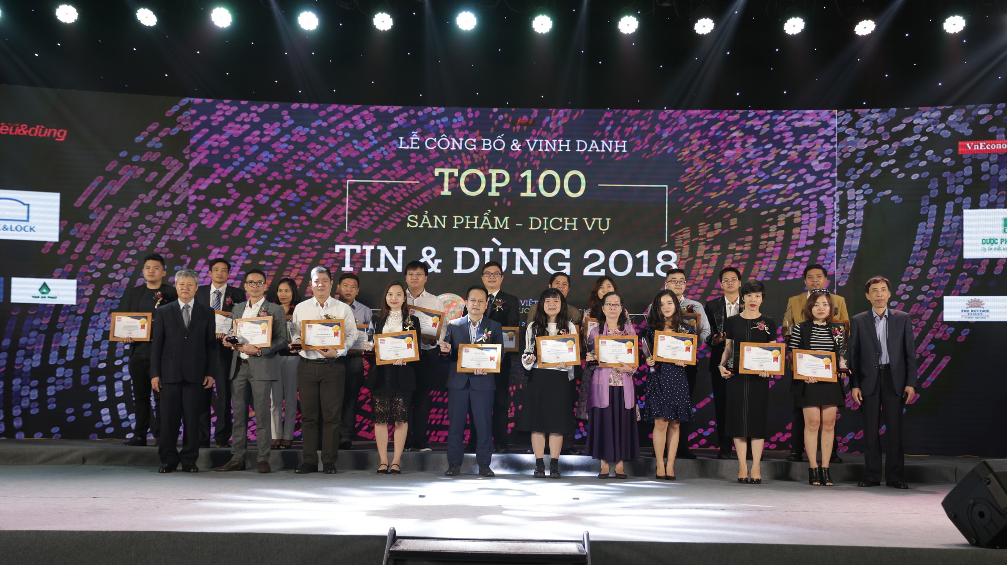Malloca Việt Nam vinh dự giữ vững thương hiệu uy tín, lọt Top 100 "Sản phẩm - dịch vụ Tin & Dùng" do người tiêu dùng yêu mến, bình chọn.