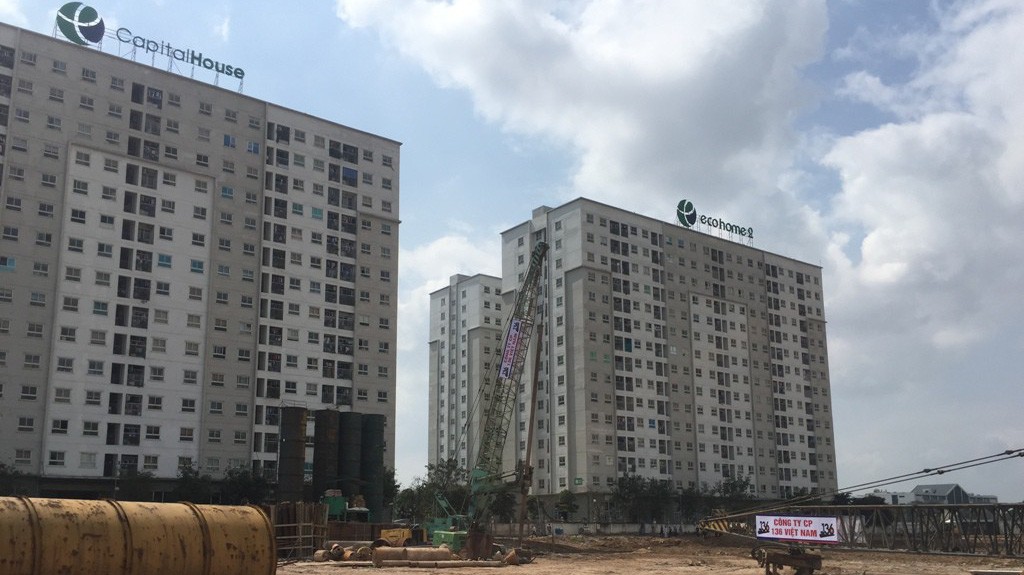 Tổ hợp dự án Ecohome của  Công ty Cổ phần Đầu tư và Thương mại Thủ đô (Capital House) hiện đang được các "cò" hét giá chênh hơn 100 triệu đồng/căn.