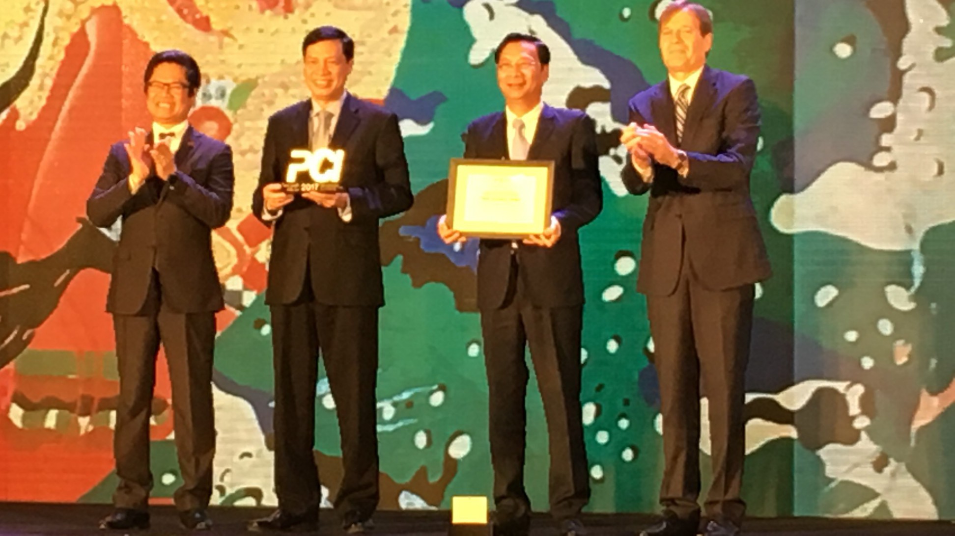 Bí thư và Chủ tịch Quảng Ninh cùng có mặt tại lễ công bố CPI.