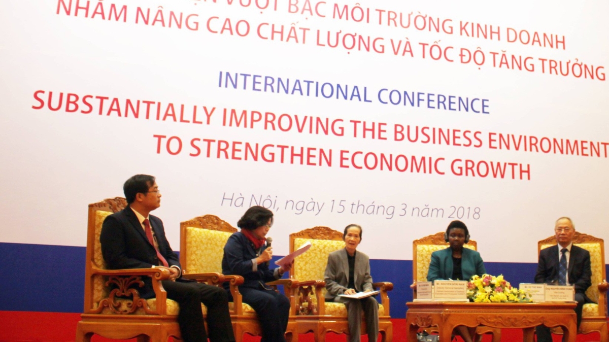 Các chuyên gia hiến kế cải thiện môi trường kinh doanh