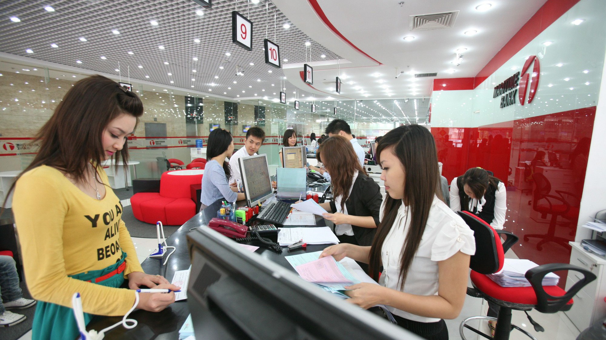 Mặc dù công nghệ đòi hỏi đầu tư tốn kém, lợi nhuận phải tích lũy dần trong tương lai, nhưng một số ngân hàng cũng đã sớm nhận về kết quả tốt.