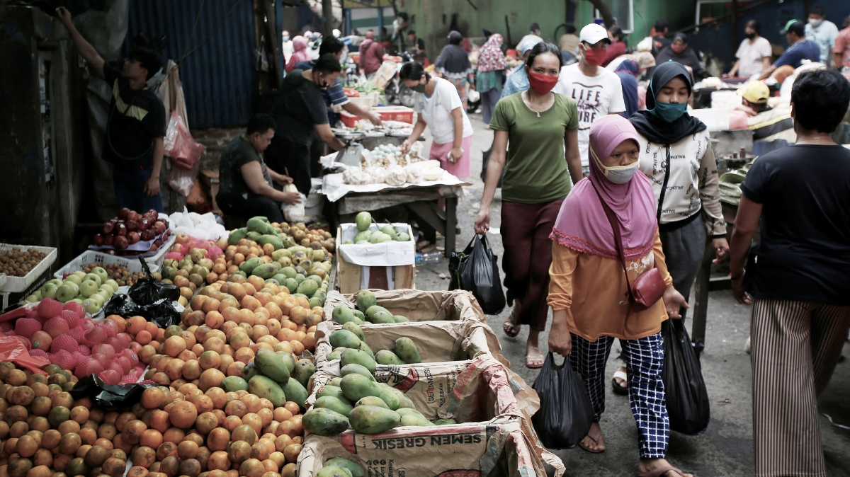 Indonesia lần đầu tiên rơi vào suy thoái kể từ khủng hoảng tài chính châu Á - Ảnh: Nikkei.