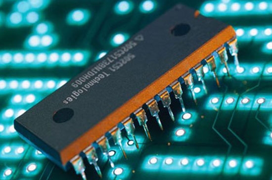 Nhu cầu tiêu thụ chip mới giúp nâng lợi nhuận của Intel.