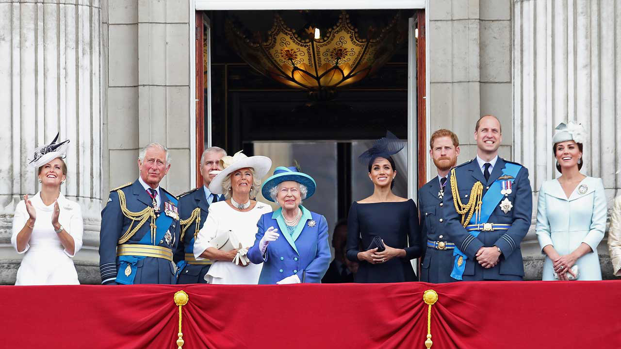 Các thành viên Hoàng gia Anh - Ảnh: AP