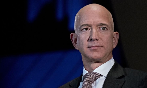 Giữa bầu cử Mỹ, Jeff Bezos bán 3 tỷ USD cổ phiếu Amazon