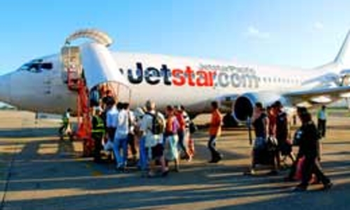 Ngày 1/6, Jetstar Pacific sẽ tặng 500 phần quà cho khách “nhí”