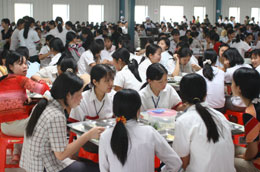 Thị trường lao động có nhiều chuyển biến tích cực sau khi Việt Nam gia nhập WTO - Ảnh: Việt Tuấn.